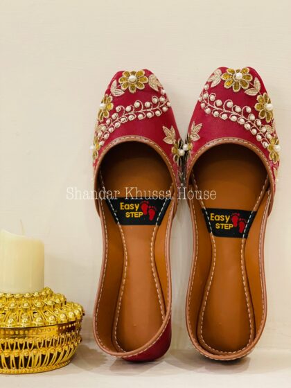 Hand made khussa