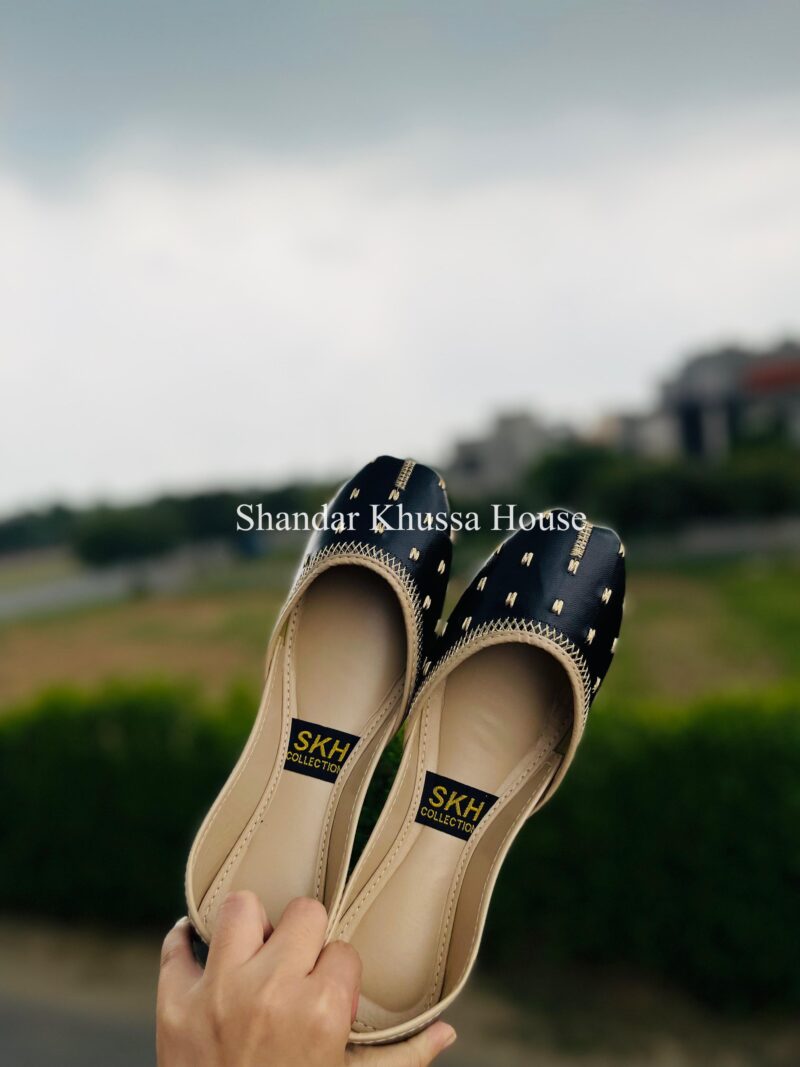 Black Khussa