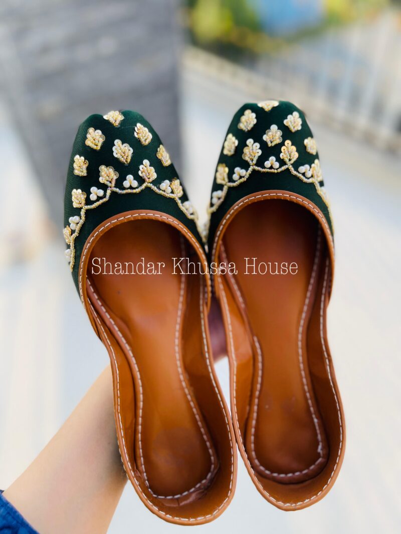 Green Glow Khussas